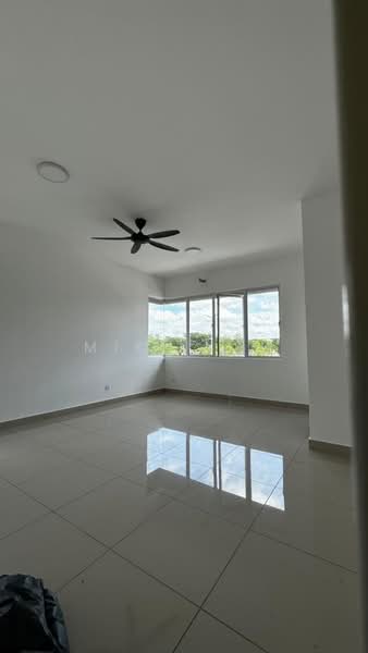 Rumah Teres 2 Tingkat untuk Disewa di Bandar Rimbayu (Telok Panglima Garang) - Miki You - Living Room - PropertyGuru.com.my