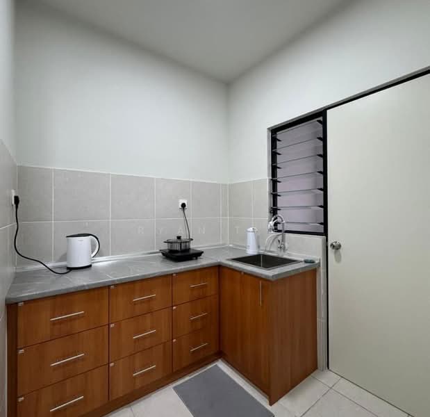 Pangsapuri untuk Disewa di Residensi Max - Ryan Tee - Kitchen - PropertyGuru.com.my