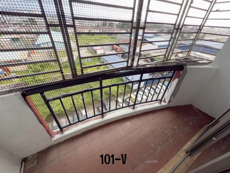 Apartment for Sale at Idaman Sentosa - Stephanie Lim - Balcony - PropertyGuru.com.my