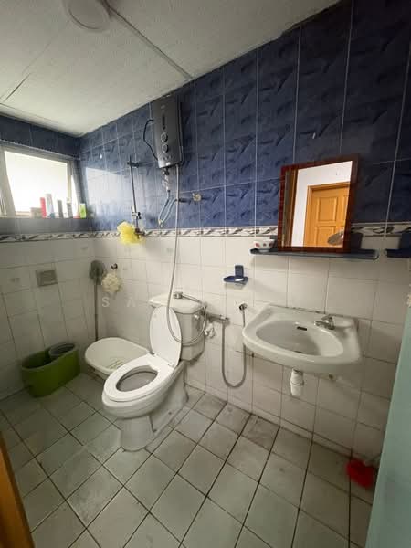 Condominium for Rent at De Tropicana - Sally Lim - Bathroom - PropertyGuru.com.my