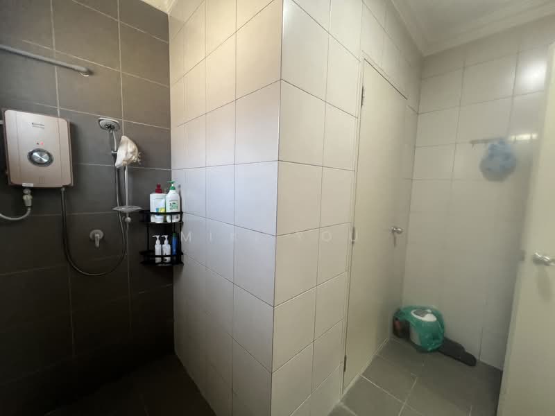 Rumah Teres 2 Tingkat untuk Disewa di Bandar Rimbayu (Telok Panglima Garang) - Miki You - Bathroom - PropertyGuru.com.my