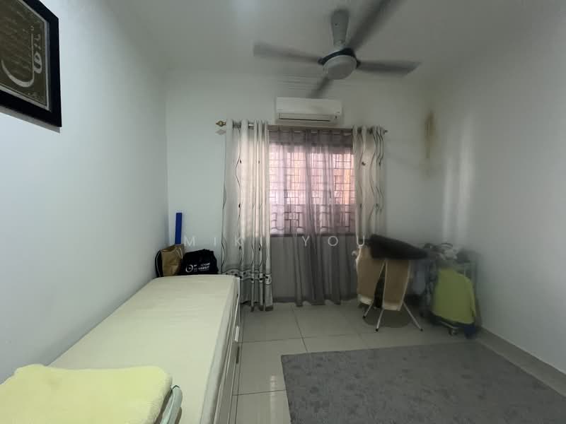 Rumah Teres 2 Tingkat untuk Disewa di Bandar Rimbayu (Telok Panglima Garang) - Miki You - Bedroom - PropertyGuru.com.my