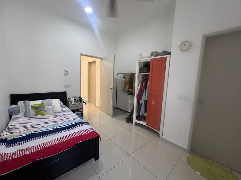 Rumah Teres 2 Tingkat untuk Disewa di Bandar Rimbayu (Telok Panglima Garang) - Miki You - Bedroom - PropertyGuru.com.my