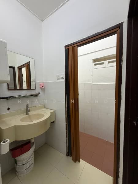 Flat for Sale at Taman Plentong Utama - Brandon Khor - Bathroom - PropertyGuru.com.my
