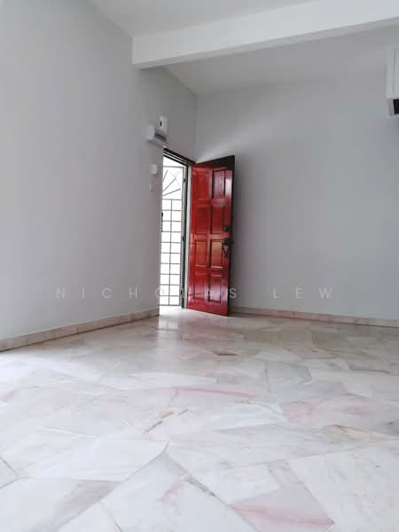 2-storey Terraced House for Rent in Taman Bukit Serdang (Seri Kembangan) - Nicholas Lew - Interior - PropertyGuru.com.my