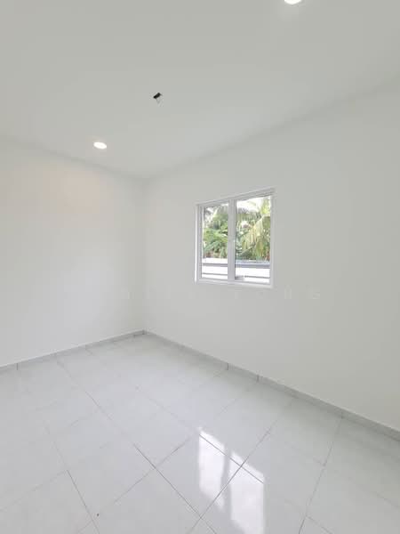2.5-storey Terraced House for Sale in Taman Pulai Utama (Skudai) - Daniel Yong - Interior - PropertyGuru.com.my