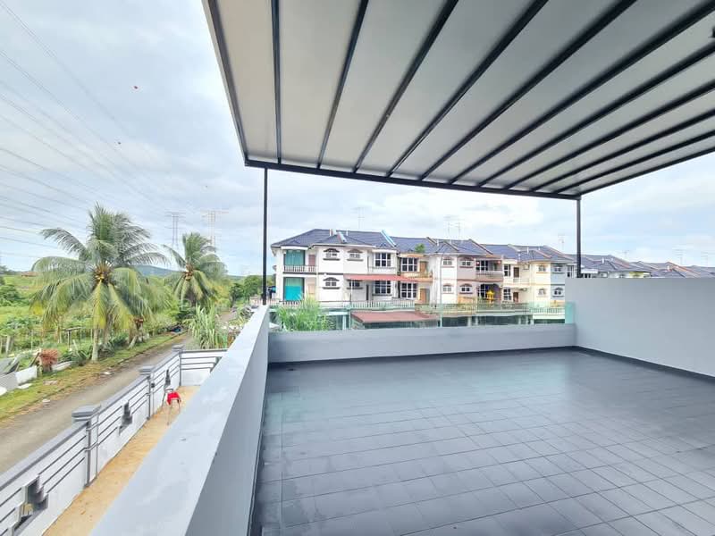 2.5-storey Terraced House for Sale in Taman Pulai Utama (Skudai) - Daniel Yong - Exterior - PropertyGuru.com.my