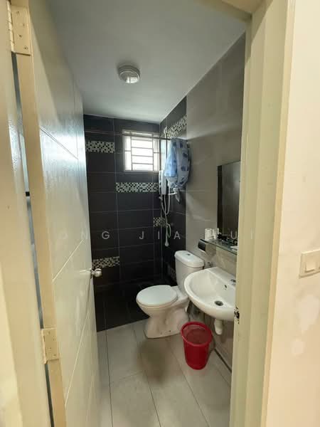 Rumah Teres 2 Tingkat untuk Disewa di Bandar Sri Sendayan (Negeri Sembilan) - Ong Jia Hui - Bathroom - PropertyGuru.com.my