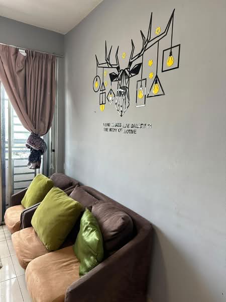 Pangsapuri untuk Dijual di Kipark Apartment - Ai Nee Tan - Living Room - PropertyGuru.com.my