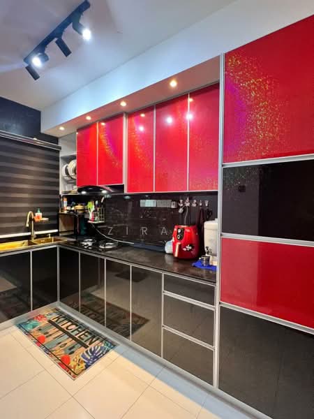 2.5-storey Terraced House for Sale in Taman Scientex Pasir Gudang (Pasir Gudang) - Zira . - Kitchen - PropertyGuru.com.my