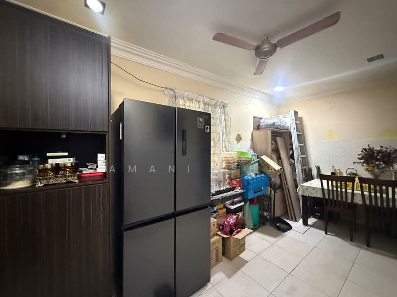 Rumah Teres 2 Tingkat untuk Dijual di Saujana (Selangor) - Zamani Ishak - Kitchen - PropertyGuru.com.my