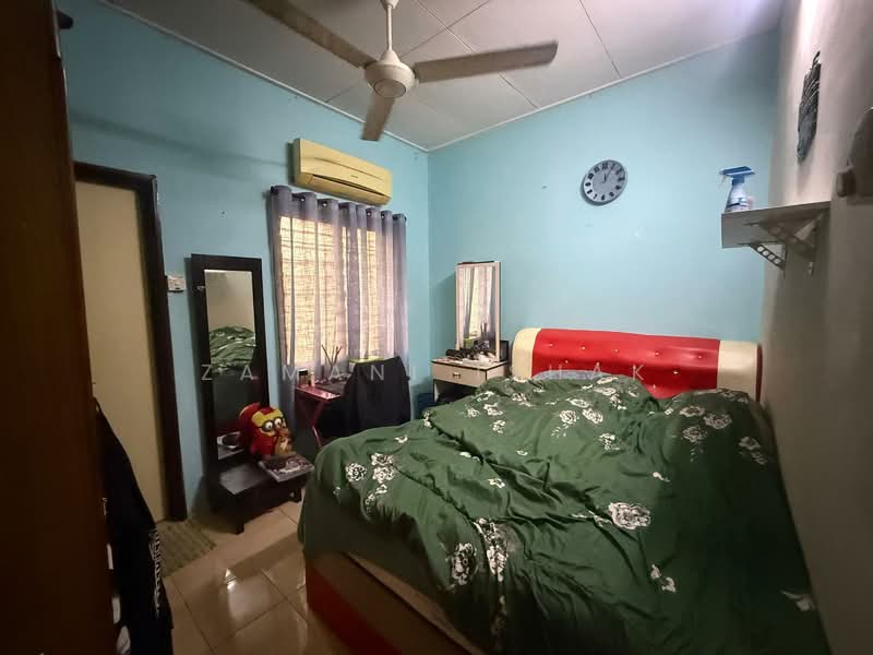Rumah Teres 2 Tingkat untuk Dijual di Saujana (Selangor) - Zamani Ishak - Bedroom - PropertyGuru.com.my