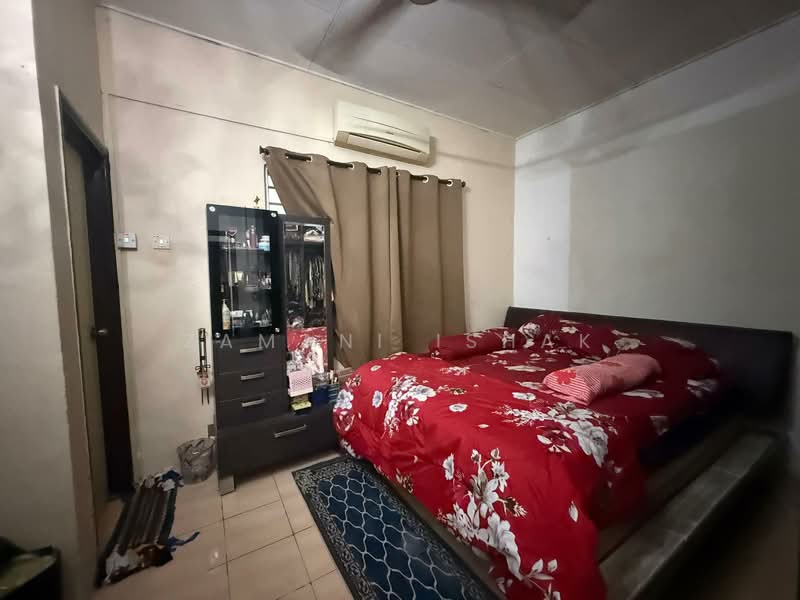 Rumah Teres 2 Tingkat untuk Dijual di Saujana (Selangor) - Zamani Ishak - Bedroom - PropertyGuru.com.my