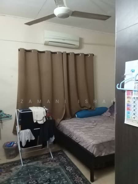 Rumah Teres 2 Tingkat untuk Dijual di Saujana (Selangor) - Zamani Ishak - Bedroom - PropertyGuru.com.my