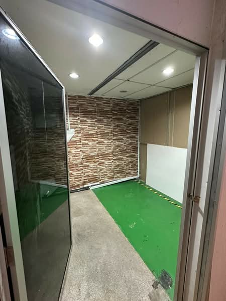 Shop / Office for Rent in Taman Universiti (Skudai) - John Lim - Interior - PropertyGuru.com.my