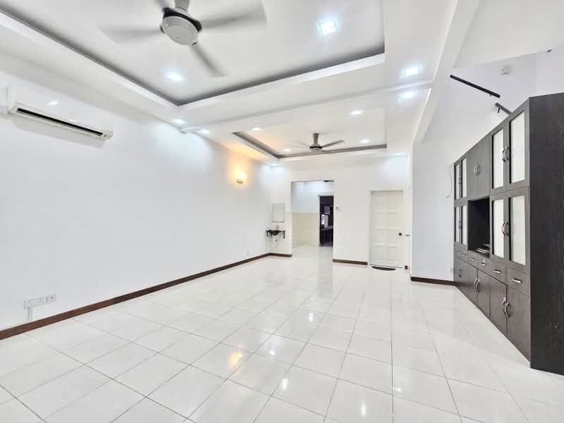 2-storey Terraced House for Sale in Alam Sari (Bangi) - Alif Saad - Living Room - PropertyGuru.com.my