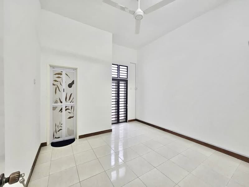 2-storey Terraced House for Sale in Alam Sari (Bangi) - Alif Saad - Interior - PropertyGuru.com.my