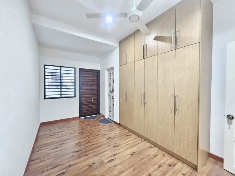 2-storey Terraced House for Sale in Alam Sari (Bangi) - Alif Saad - Bedroom - PropertyGuru.com.my