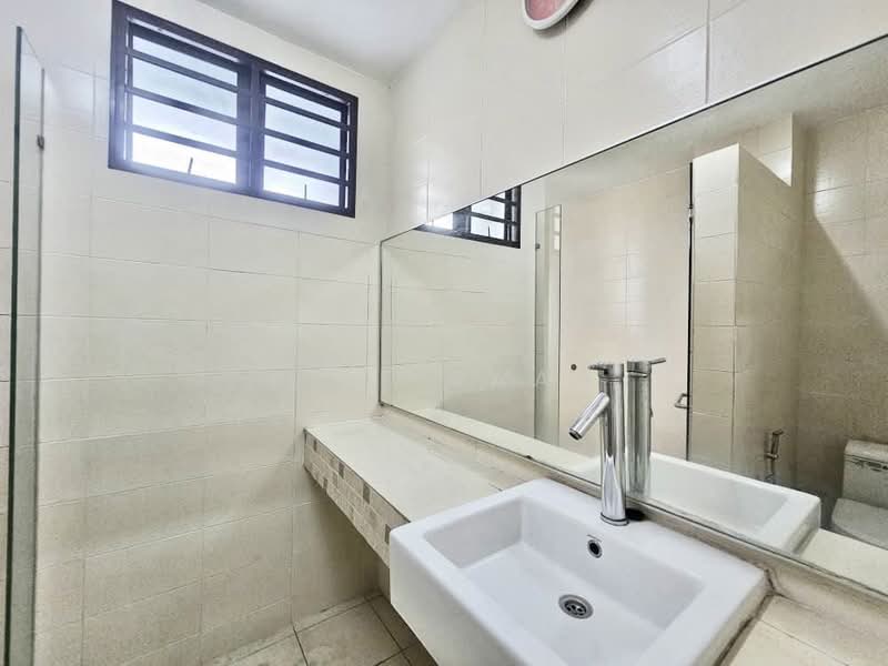 2-storey Terraced House for Sale in Alam Sari (Bangi) - Alif Saad - Bathroom - PropertyGuru.com.my