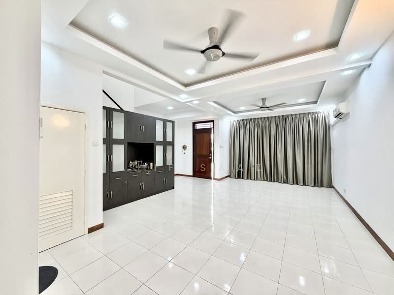 Rumah Teres 2 Tingkat untuk Dijual di Alam Sari (Bangi) - Alif Saad - PropertyGuru.com.my