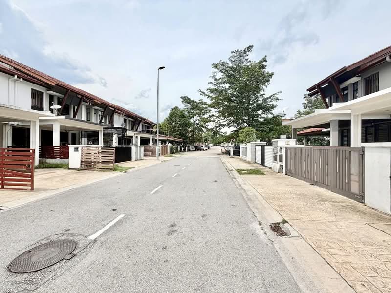 Rumah Teres 2 Tingkat untuk Dijual di Alam Sari (Bangi) - Alif Saad - PropertyGuru.com.my