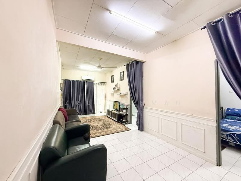 1-storey Terraced House for Sale in Rembau (Negeri Sembilan) - Azrul Othman - Living Room - PropertyGuru.com.my