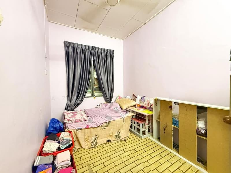 1-storey Terraced House for Sale in Rembau (Negeri Sembilan) - Azrul Othman - Bedroom - PropertyGuru.com.my