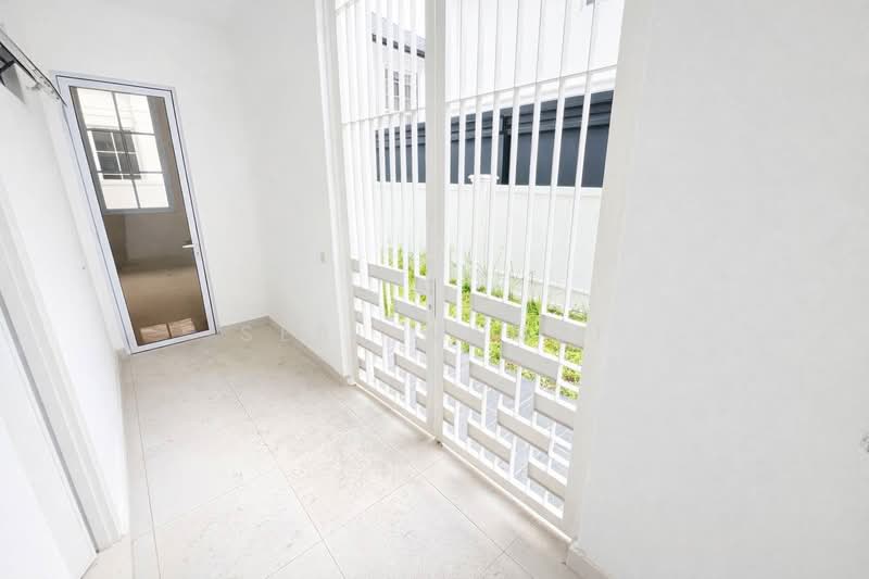 Rumah Banglo untuk Dijual di Eco Majestic (Semenyih) - Seri Wangi - Entrance - PropertyGuru.com.my