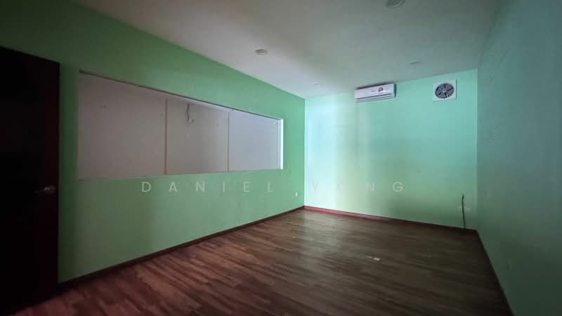 Shop for Rent in Bukit Indah (Iskandar Puteri (Nusajaya)) - Daniel Yong - Interior - PropertyGuru.com.my