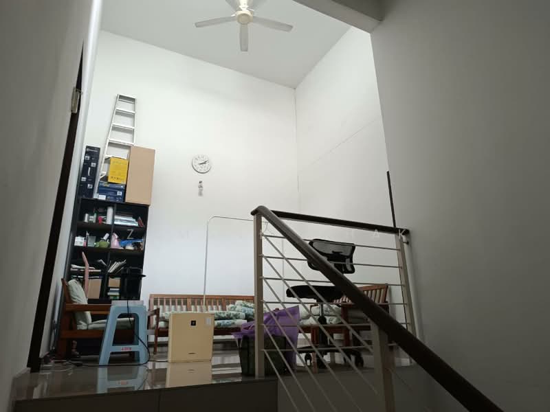 Rumah Teres 2 Tingkat untuk Dijual di Klang (Selangor) - Zamani Ishak - Living Room - PropertyGuru.com.my