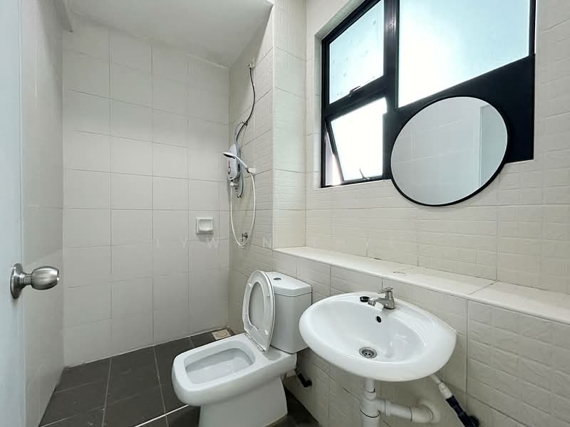 Service Residence for Sale at The Sky Executive Suites - Lywen Thye - Bathroom - PropertyGuru.com.my