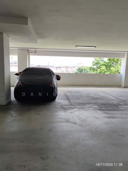 Service Residence for Sale at D'Secret Garden (Pangsapuri Kempas Indah) - Daniel Yong - Car Park - PropertyGuru.com.my