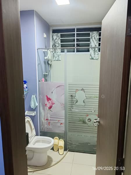 Service Residence for Sale at D'Secret Garden (Pangsapuri Kempas Indah) - Daniel Yong - Bathroom - PropertyGuru.com.my