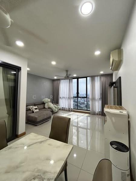 Kediaman Servis untuk Dijual di KL Gateway Residences - Christina Loke - Living Room - PropertyGuru.com.my