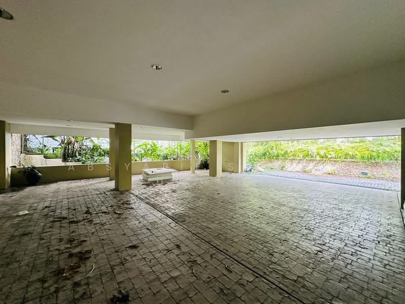 Bungalow for Rent in Bukit Tunku (Kenny Hills) (Kuala Lumpur) - Absyarie Syafiq Shahrin - Car Park - PropertyGuru.com.my