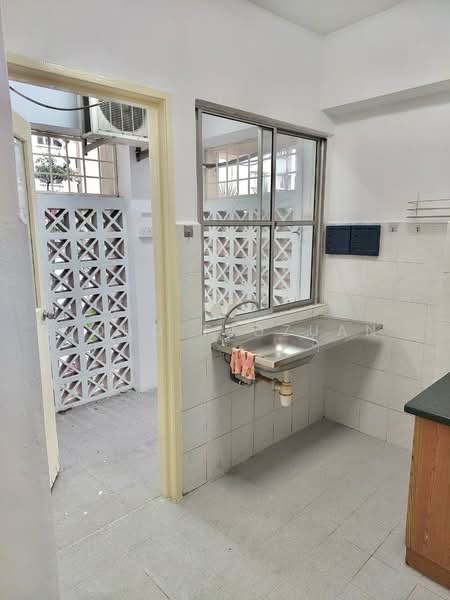 Condominium for Sale at Danau Idaman - Mohd Ridzuan - Kitchen - PropertyGuru.com.my