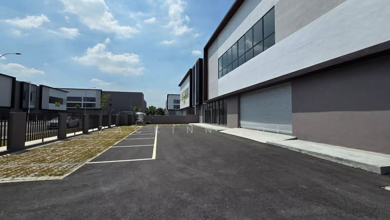 Semi-D Factory for Sale in Taman Perindustrian Air Hitam (Klang) - Zackinn Hoi - PropertyGuru.com.my