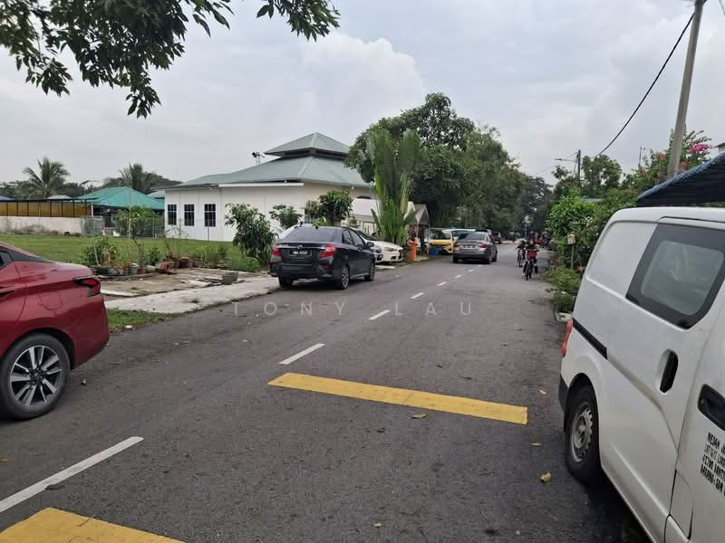 1-storey Terraced House for Sale in Taman Perwira (Telok Panglima Garang) - Tony Lau - Exterior - PropertyGuru.com.my
