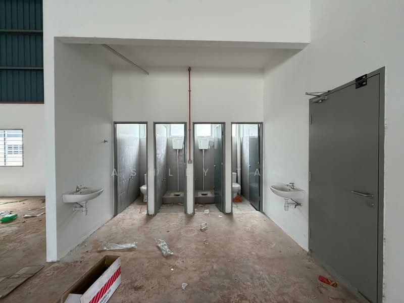 Factory for Sale in Simpang Ampat (Penang) - Ashley Tan - Bathroom - PropertyGuru.com.my