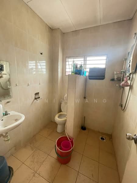 2-storey Terraced House for Sale in Bercham (Ipoh) - Annie Wang - Bathroom - PropertyGuru.com.my
