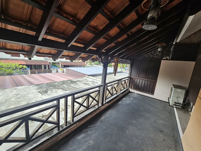 2-storey Terraced House for Sale in Bukit Jelutong (Shah Alam) - Winny Su - Balcony - PropertyGuru.com.my