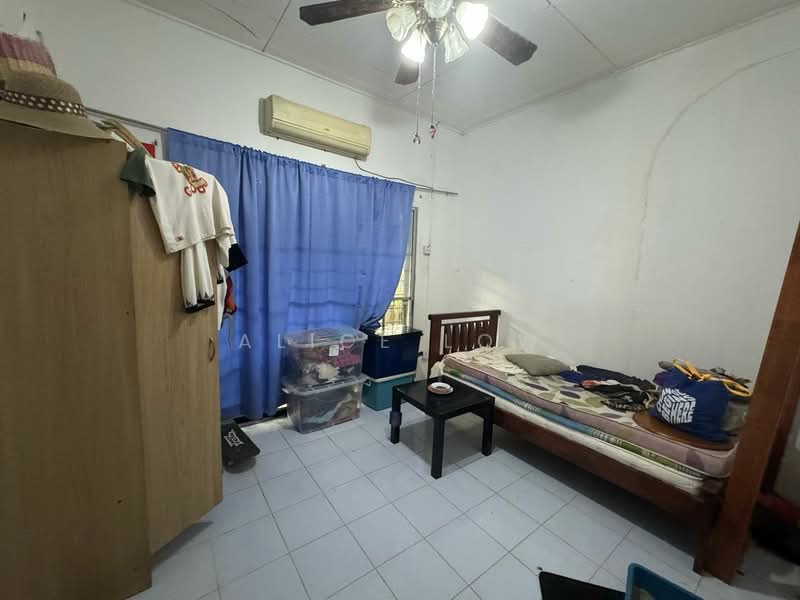Bungalow for Sale in Serendah (Selangor) - Alice Low - Bedroom - PropertyGuru.com.my