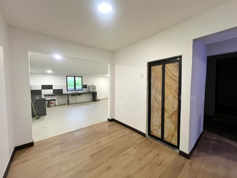 Rumah Teres 1 Tingkat untuk Dijual di Laman Glenmarie (Shah Alam) - Saiful Bahri Abdul Manan - Kitchen - PropertyGuru.com.my