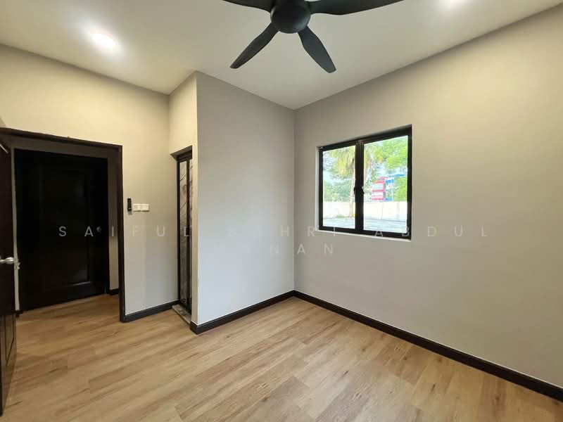 Rumah Teres 1 Tingkat untuk Dijual di Laman Glenmarie (Shah Alam) - Saiful Bahri Abdul Manan - Interior - PropertyGuru.com.my
