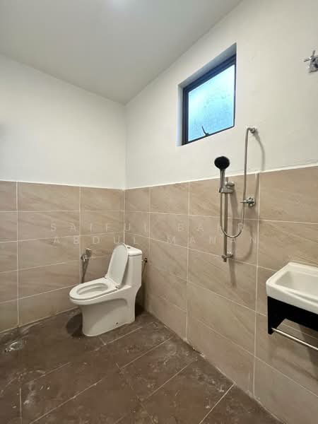 Rumah Teres 1 Tingkat untuk Dijual di Laman Glenmarie (Shah Alam) - Saiful Bahri Abdul Manan - Bathroom - PropertyGuru.com.my