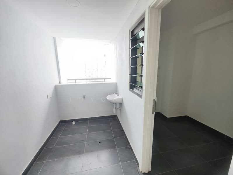 Condominium for Sale at Iskandar Residences - Joyce Tan - Yard - PropertyGuru.com.my