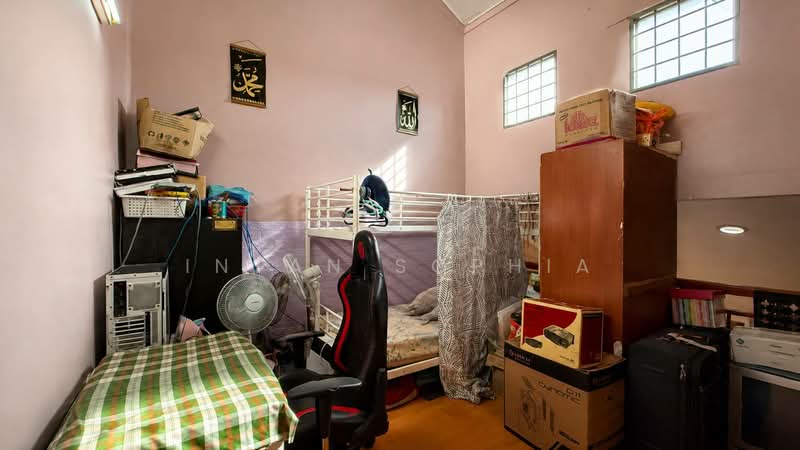 2-storey Terraced House for Sale in Usj 11 (Subang Jaya) - Intan Sophia - Bedroom - PropertyGuru.com.my