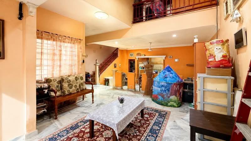 Rumah Teres 2 Tingkat untuk Dijual di Usj 11 (Subang Jaya) - Nuraishah Binti Mohamed Azmi - Living Room - PropertyGuru.com.my