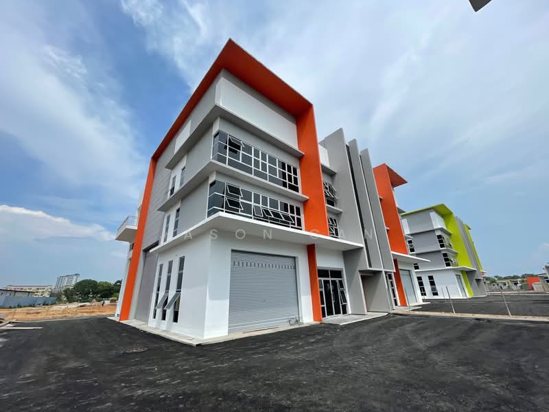 Semi-D Factory for Rent in Perdana Industrial Park (Puchong) - Jason Gan - Exterior - PropertyGuru.com.my