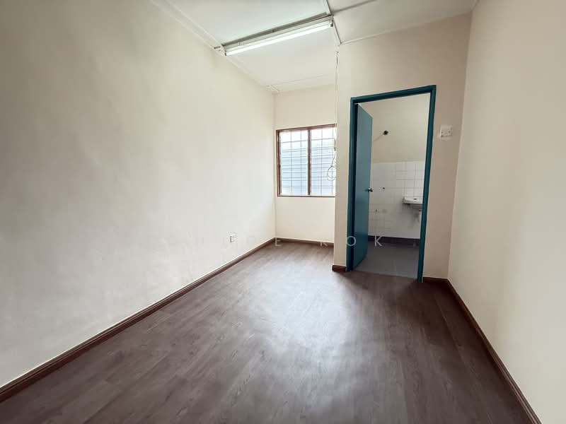 Terraced House for Sale in Bandar Country Homes (Rawang) - Chloe Kok - Interior - PropertyGuru.com.my